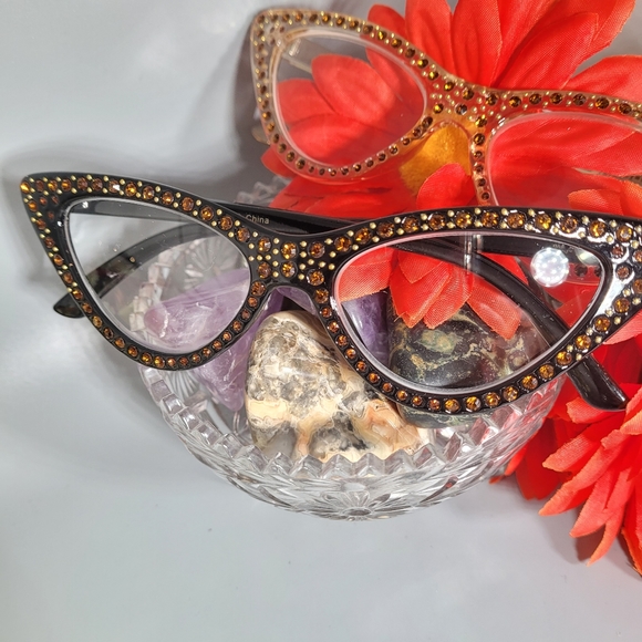 “Adrienne” Rhinestone Reader - Picture 3 of 8